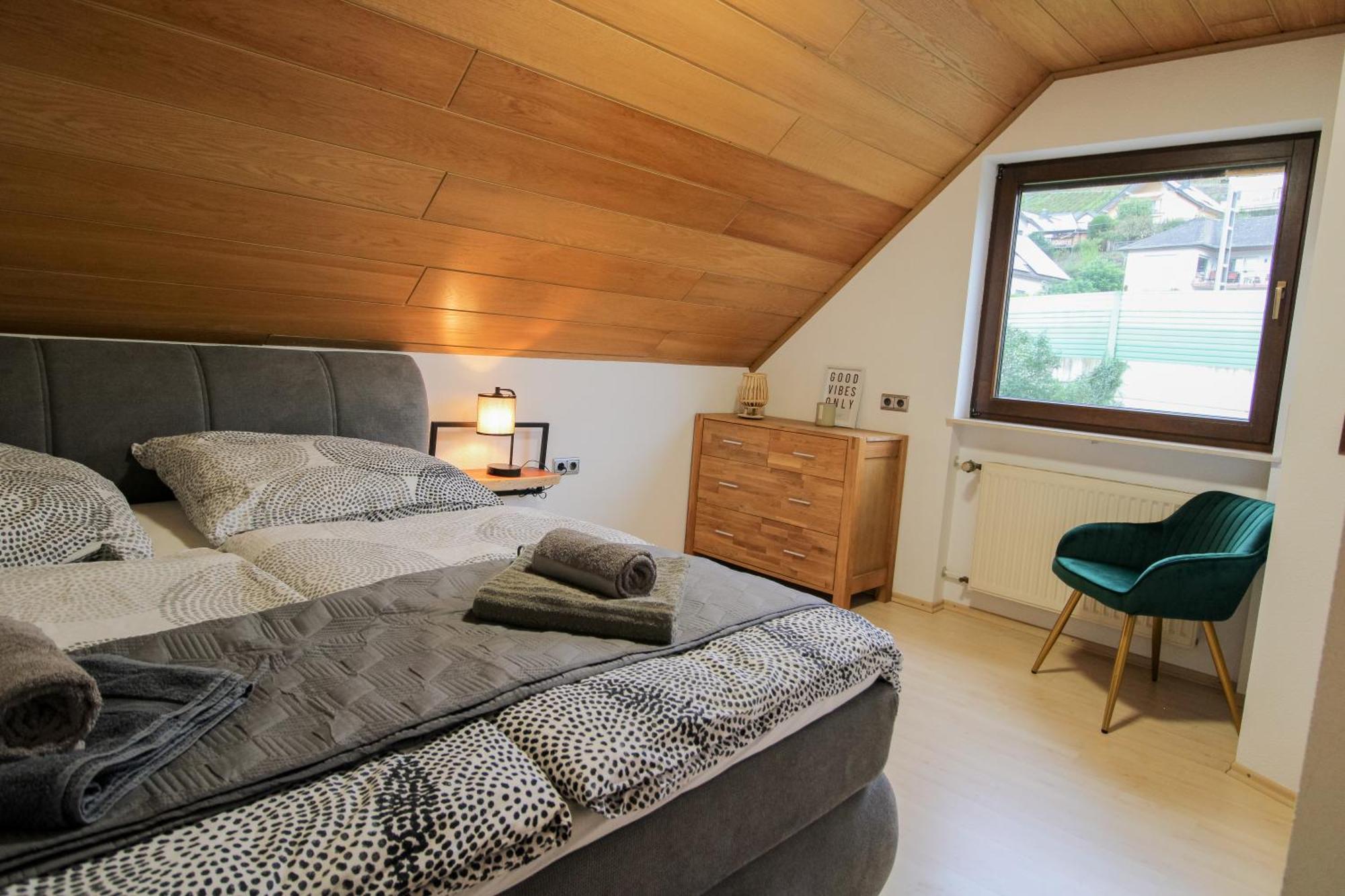 Stilvolle Wellness-Ferienwohnung In Neef Whirlpool, Sauna, Grill, Fitness, Billard & Moselblick Εξωτερικό φωτογραφία