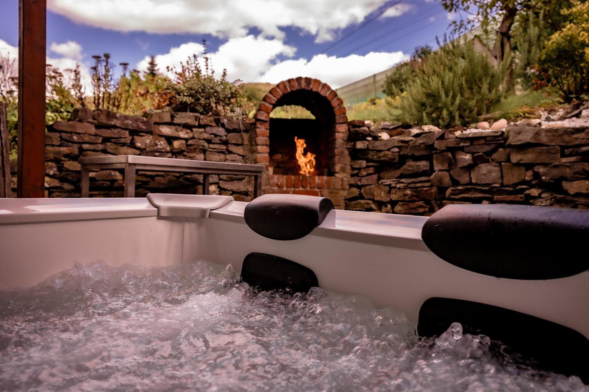 Stilvolle Wellness-Ferienwohnung In Neef Whirlpool, Sauna, Grill, Fitness, Billard & Moselblick Εξωτερικό φωτογραφία